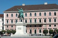 0840-Maximilian Denkmal mit Ludwigspalais